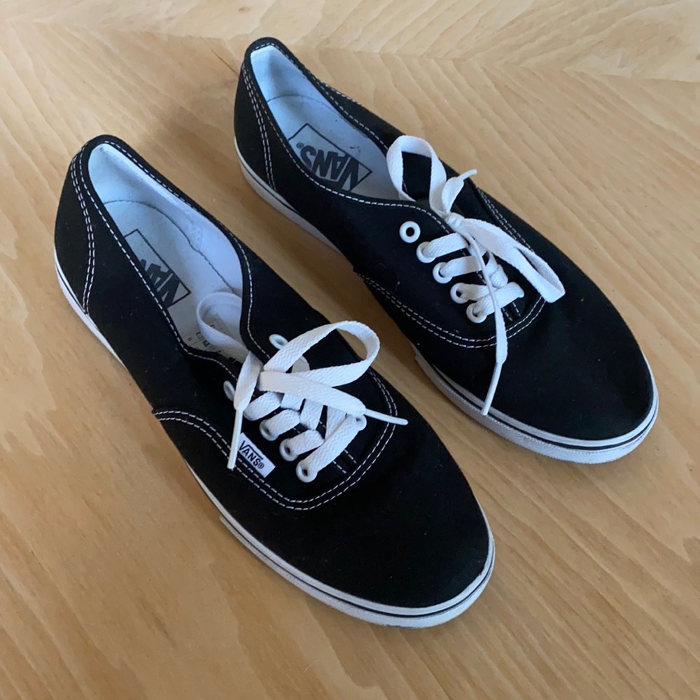 Vans Lo Pro Sneakers Black Mens 7.5 Womens 9 Keds
